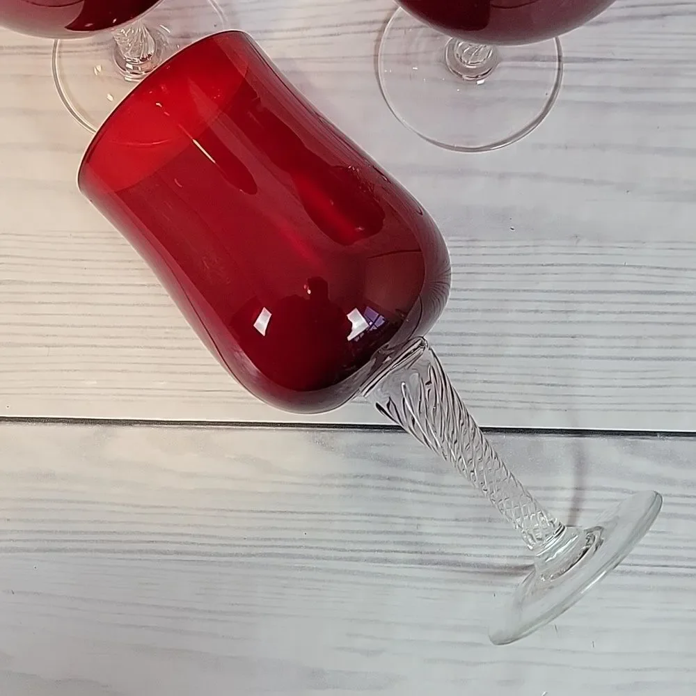 Colony Saturn Red water goblet 7 1/4